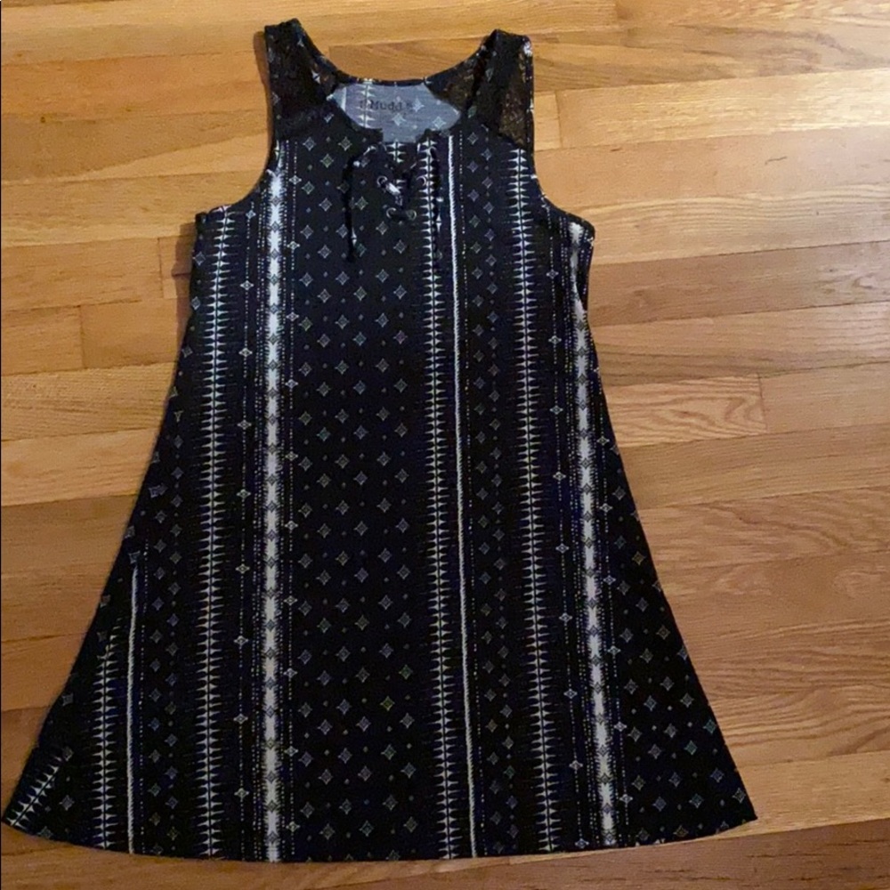 Black and white patterned dress